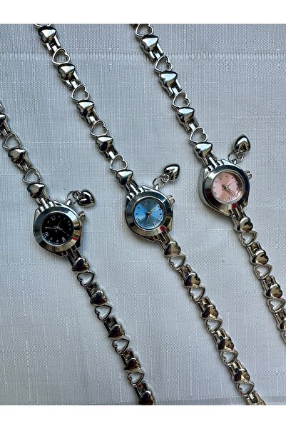 QUARTZ Minimal Pinterest Moment with Heart Charm