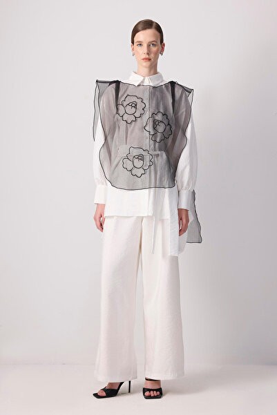Touché Privé Embroidered Organza Collar