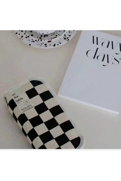 Meyra Accessories Черно-бял шахматен мотив, голям калъф за моливи от канвас