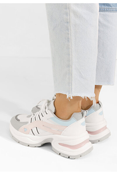 B T Shoes Bílé dámské tenisky na klínku Jenniffer V2