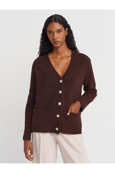 Dilvin 60269 V Yaka Taş Düğmeli Cepli Yumuşak Dokulu Triko Hırka-Kahve