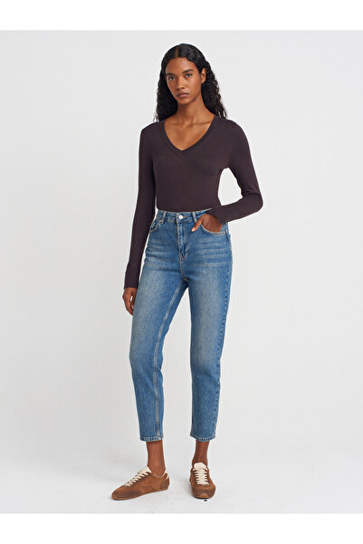 Dilvin 10427 V-Neck Sleeve Slit Sweater-Dark Brown