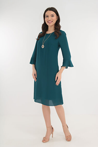 Vanessa Line RO Elegant turquoise veil dress with chain