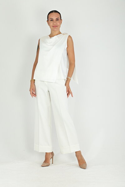 Perzoni Omuz Aksesuarlı Şal Yakalı Şık Bluz