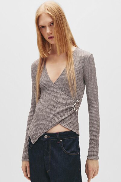 Pull & Bear Crêpe crossover top with buckle