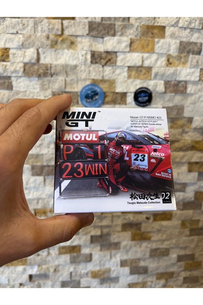 mini gt Nisaan GT-R nismo