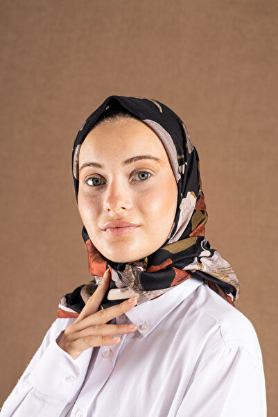 Akel Decode Scarf Floral Pattern