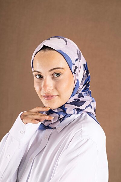 Akel Decode Scarf Floral Pattern