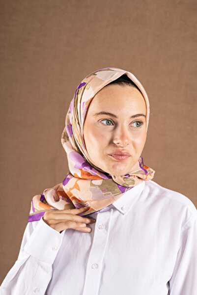 Akel Decode Scarf Floral Pattern