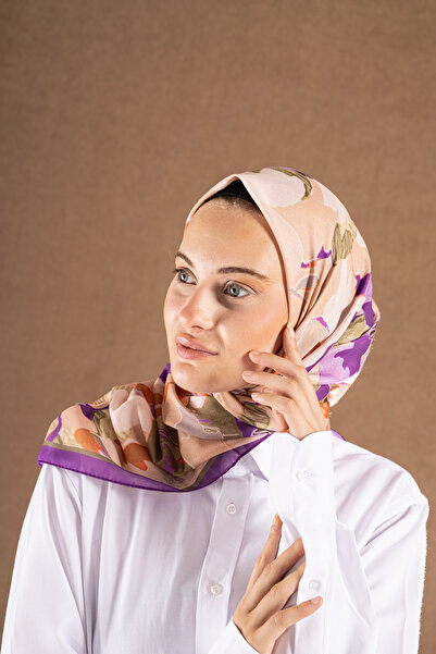 Akel Decode Scarf Floral Pattern