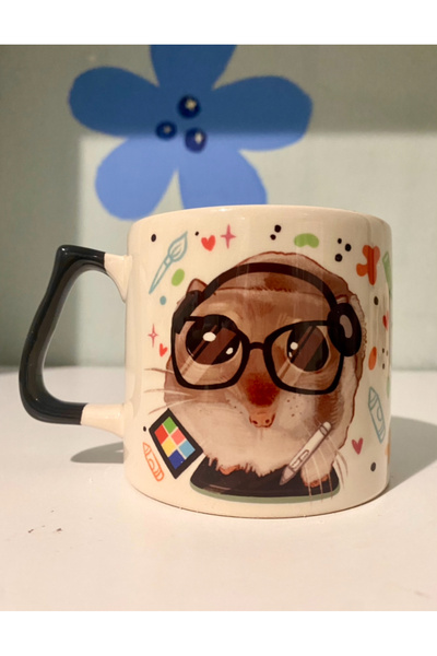 westartic هامستر حزين وحزين - مهنة: مصمم جرافيك (مصمم رسومات) كوب قهوة