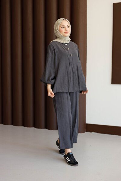 MOONSC Pants Suit with Button Detail on the Front