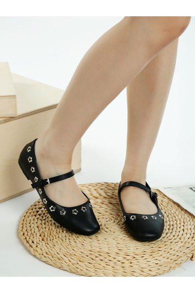 london Rag حذاء باليرينا نسائي أسود اللون مزين بأشرطة وفتحات مزينة بالزهور