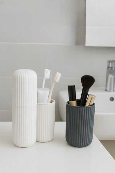 Gardino Practical Travel Type Toothpaste Brush Storage and Carrying Container Toothbrush Holder