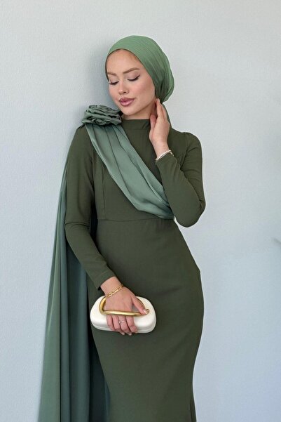 Şulemoda Giyim Βραδινό φόρεμα Hayes με ουρά χακί