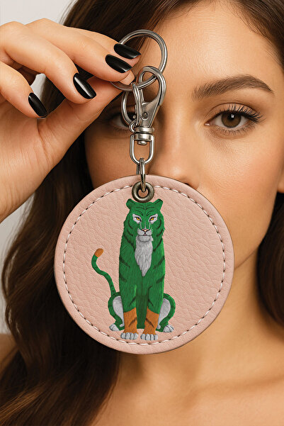 Cekuonline سلسلة مفاتيح معدنية مزخرفة من الجلد الصناعي الفاخر مقاس 6 × 6 سم باللون الوردي - النمر السلتي