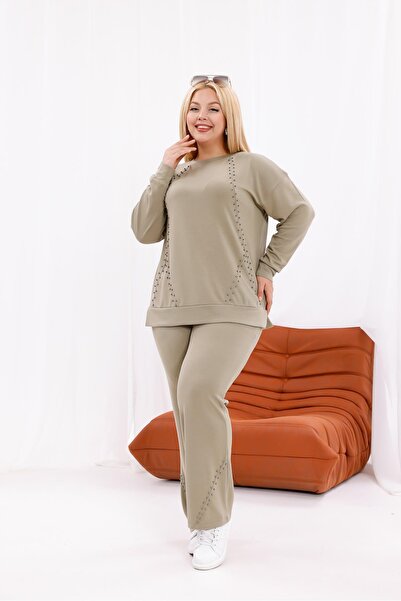 Siyezen Plus Size Pearl Embellished Modal Fabric Suit