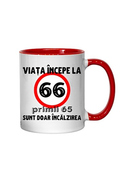 T&M Personalizare Cană personalizată - Viața începe la 66 de ani, interior ro...
