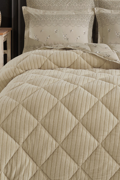 Otelonia Striped Jacquard Wellsoft Double Size Sleeping Set with Elastic Sheet 4 Pieces