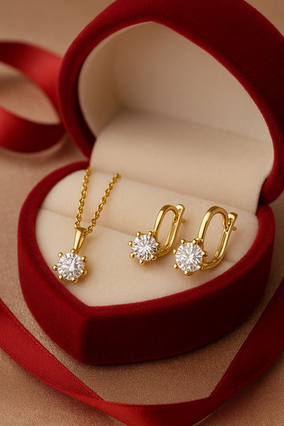 Laboratuvar Pırlantası Lp Kırmızı kalpli kutuda 1 karat kolye ve küpe