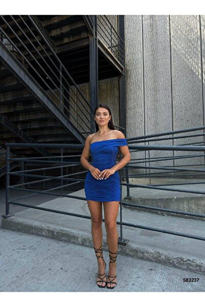 Modafeminen Sandy Esnek Kumaş Açık Omuzlu Büzgü Detay Abiye Elbise 583237 SAKS