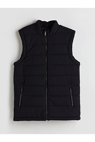 LC Waikiki Slim Fit Stand Collar Men's Puffer Vest