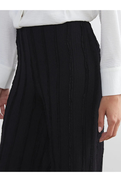 LC Waikiki Beli Lastikli Dokulu Kadın Pantolon