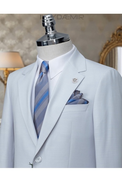 ilayda emir Ice Blue Suit