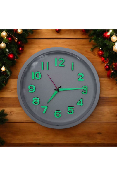 Bahat Phosphorescent White 22cm Wall Clock Glow in the Dark Phosphorescent Earring Chain Necklace Set