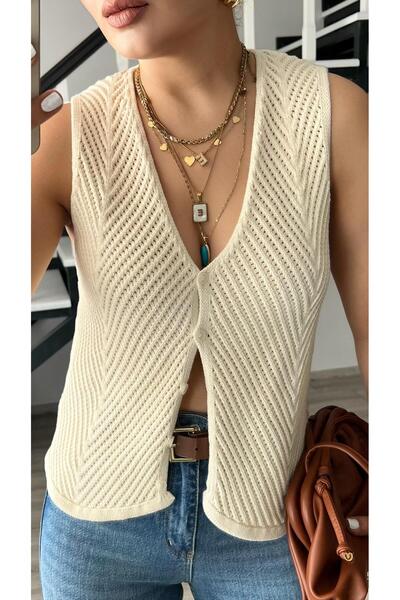 Oslove Ecru 5 Button Knit Vest