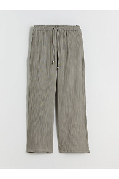 LC Waikiki Yeşil Beli Lastikli Dokulu Müslin Kadın Pantolon