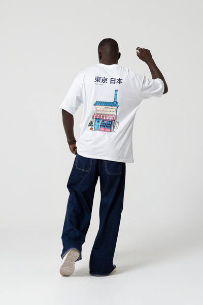 Hawk Gaming Chair Japan House Oversize White T-Shirt