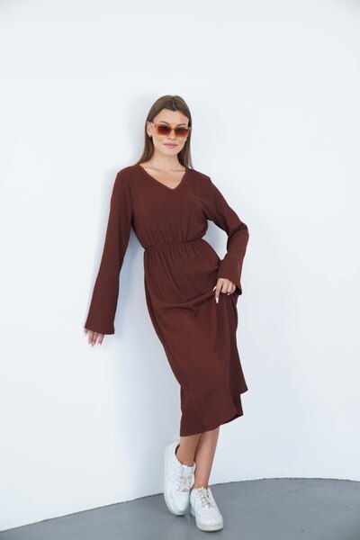 KAŞİHA فستان نسائي بياقة على شكل V وخصر مطاطي من قماش بوروميك