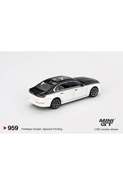 mini gt 1:64 Bmw I7 Edrive50 Aventurin White Black Sapphire Diecast Model Car Blister Pack