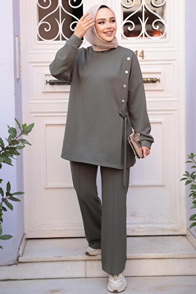 N.S NEVA STYLE Διπλό Σετ Χακί Τεσσέτρο με Λεπτομέρεια με Κουμπιά 13261HK