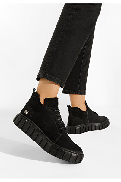 B T Shoes Černé kožené polobotky Argina