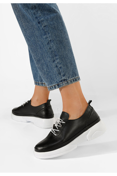 B T Shoes Černé kožené polobotky Kaya