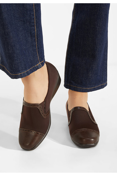 B T Shoes Women's brown casual shoes Visalia
