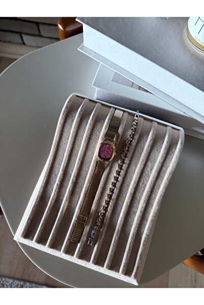 ACCESSORYHUB Kadın Gold Çelik Pembe Kadran Saat & Kalpli Taşlı Bileklik Seti