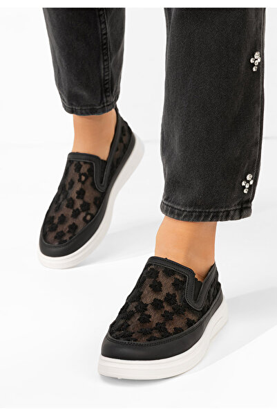 B T Shoes Latyssa women's casual shoes, black