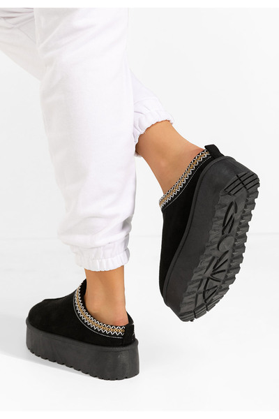 B T Shoes Παντόφλες με πλατφόρμα Esmie μαύρα