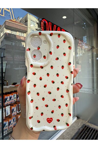 OVADA REALME 10 Uyumlu Kamera Korumalı Dalga Kenarlı Çilek Desenli Silikon Kılıf