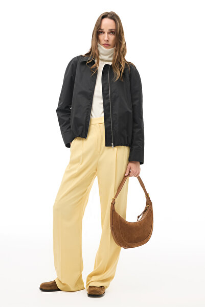 Perspective Black Shirt Collar Crop Coat