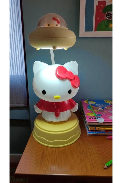 Genel Markalar Hello Kitty Kalemlikli Masa Üzeri Gece Lambası boyut :25cm