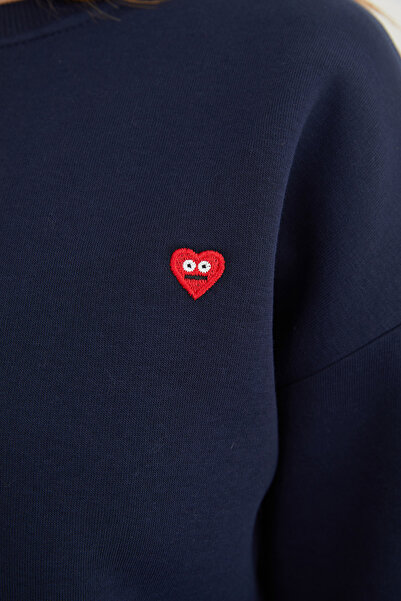 Fulla Moda 3 İplik Kalp Nakışlı Bisiklet Yaka Sweatshirt