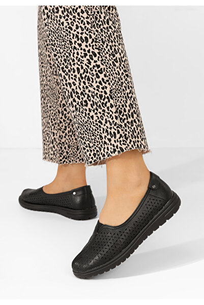 B T Shoes Černé dámské polobotky Karolyn