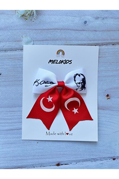 THE İLKİN TOKA Turkish Flag and Atatürk Signature Patterned Clip-On Buckle April 23, October 29