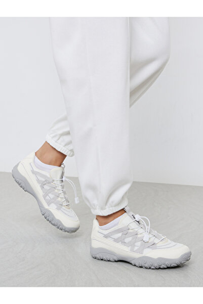 Styli Women Toggle Lace Sporty Sneakers