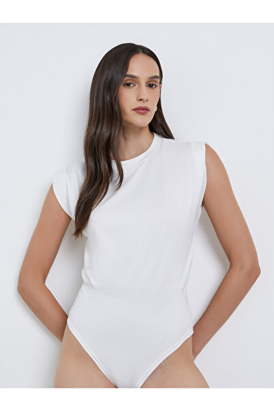 Styli Solid Round Neck Sleeveless Plain Bodysuit