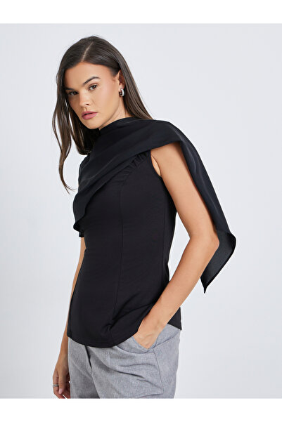 Styli بلوزة سادة بدون أكمام بتفاصيل منسدلة